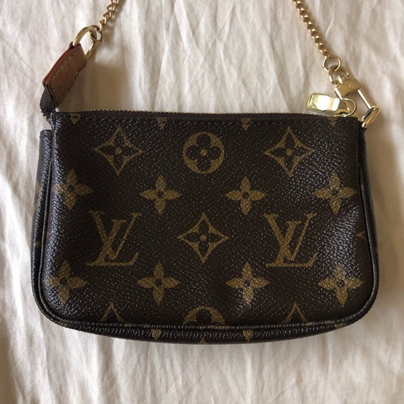 Louis Vuitton Trunks & Bags Mini Pochette Monogram Chain Small Purse - Picture 4 of 9